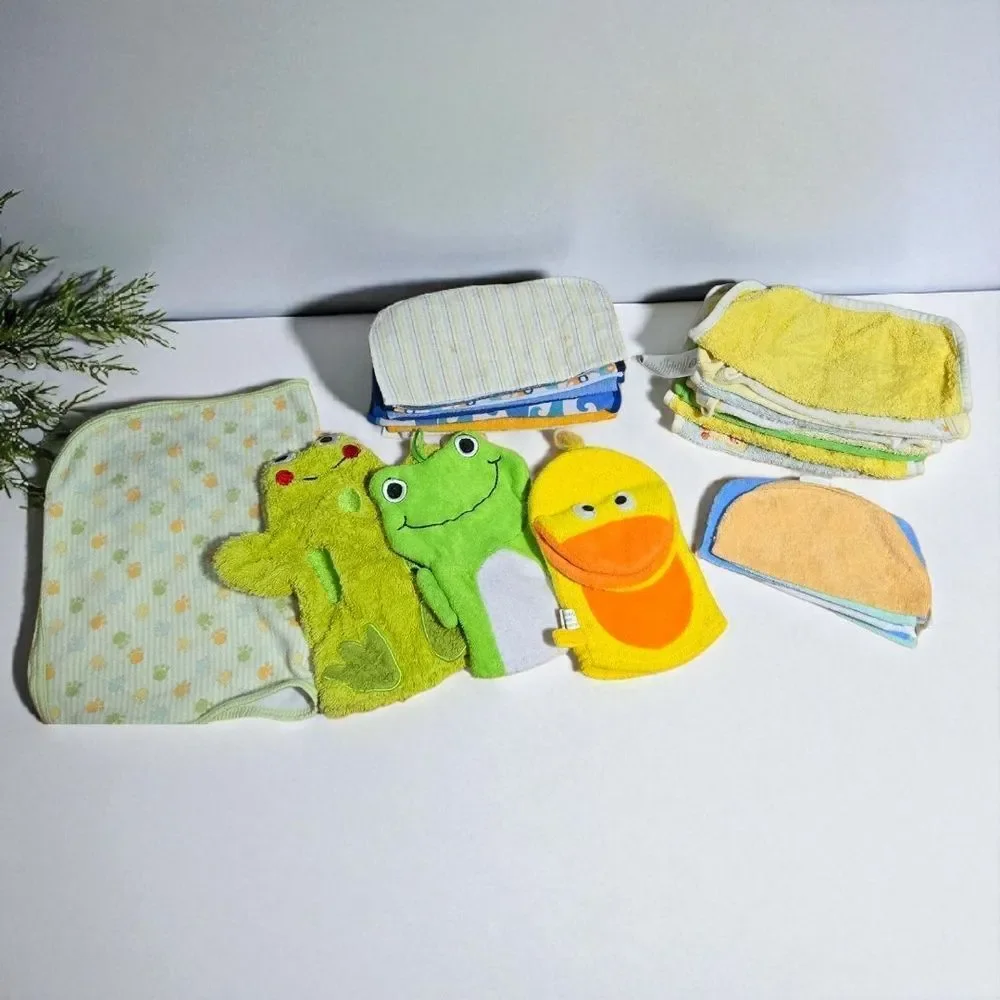 Frog Duck Baby Bath Set Huge 31pc Lot Washcloths Mitt Puppets Unisex Variety